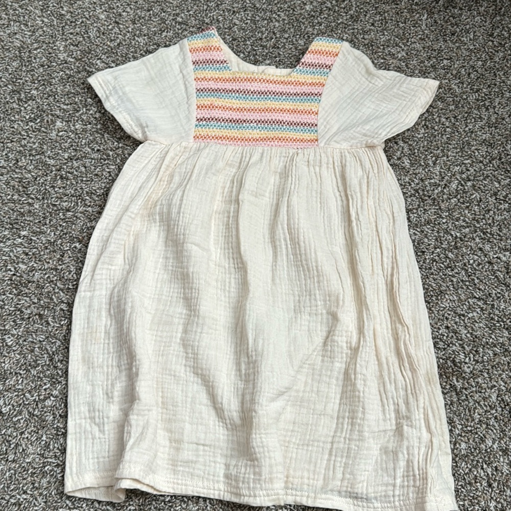 Lovely dress!!